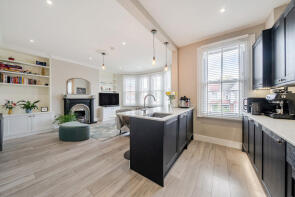 First Floor Flat, 12, Bellingham Road, Catford, London SE6 2PT