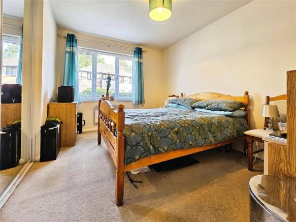 Lakeside Court, Old Cove Road, Fleet photo 4