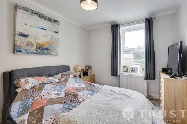 2 bed Terraced for sale Image 12