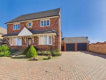 Cowley Meadow Way, Crick, NN6 7TY