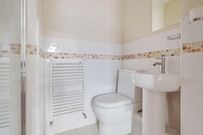En-suite Shower R...