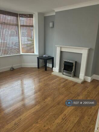 3 bed Terraced to rent Image 6