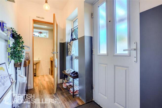 2 bed Semi-Detached for sale Image 8