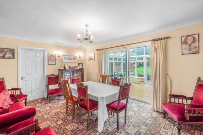 4 bed Detached for sale Image 6
