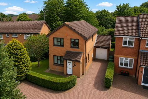 Sage Road, Tilehurst, Reading
