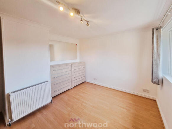 3 bed Semi-Detached for sale Image 11