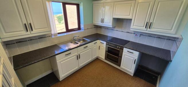 2 bed Apartment for sale Image 6