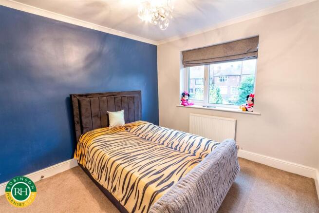3 bed Semi-Detached for sale Image 11