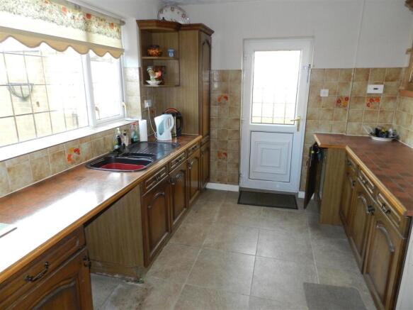 BREAKFAST KITCHEN RO