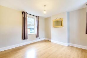 Flat 3, 29, Queens Road, Wallington SM6 0AG