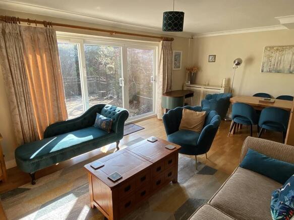 sitting room2.jpg