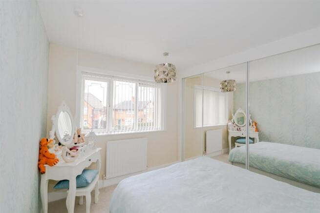 Green Rock Lane, Walsall, WS3 1NQ-14.jpg