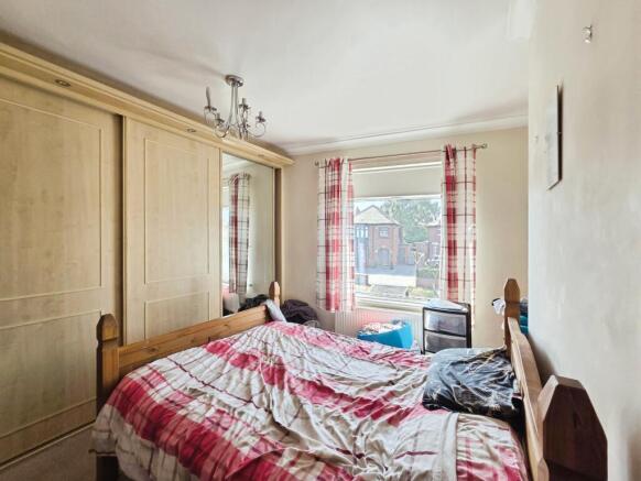 3 bed Terraced for sale Image 9