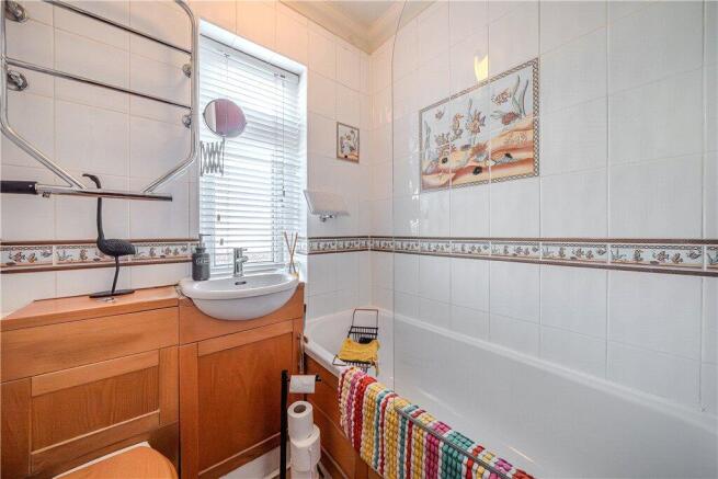 3 bed Terraced for sale Image 12