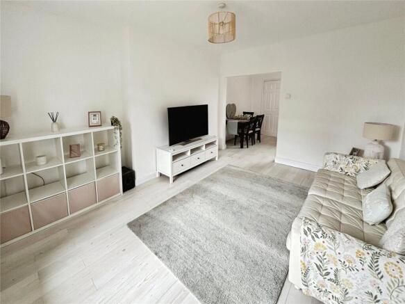 3 bed Terraced for sale Image 9