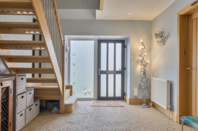 Southbourne Close, Porton, SP4 photo 4
