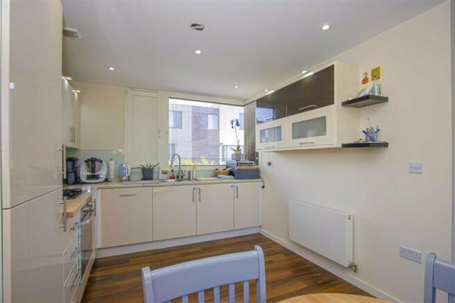 OPEN PLAN LOUNGE KIT DINER