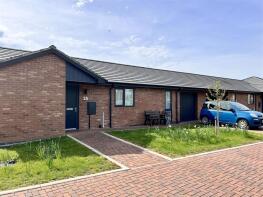 25, The Poppyfields, Newark NG23 7SE