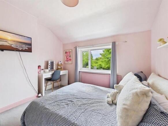 3 bed Terraced for sale Image 10