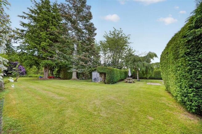 19-Garden-large-private.jpg