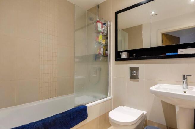 2 bed Flat to rent Image 8