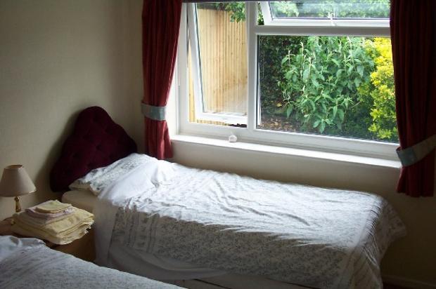 Bedroom2_1.jpg