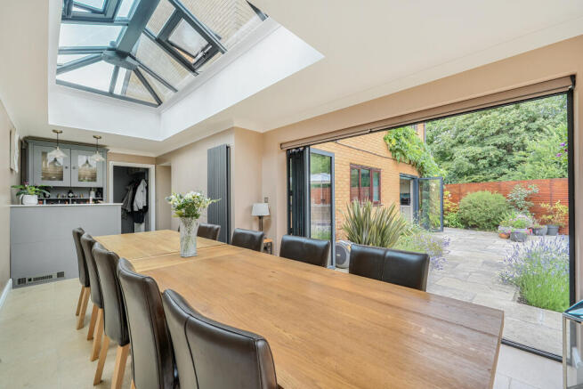 Whittington Road, Westlea, Swindon, SN5 7DF photo 4