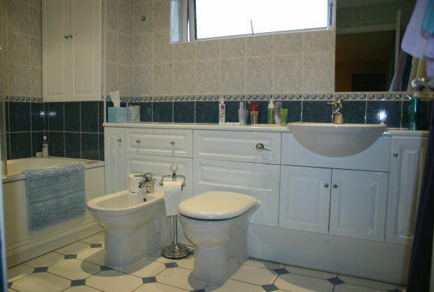 En-suite Bathroom