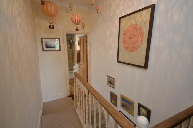 FIRST FLOOR LANDING