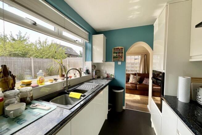 2 bed Bungalow for sale Image 6