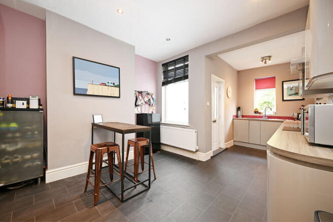 3 bed Terraced for sale Image 9