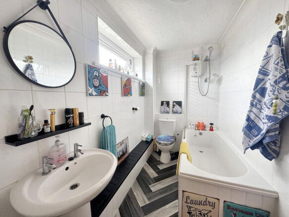 1 bed Flat for sale Image 8