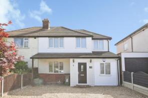 70, Lawns Way, Romford RM5 3TD