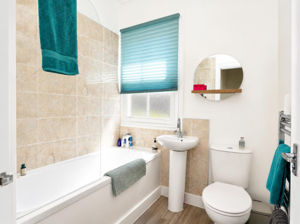2 bed Terraced for sale Image 9