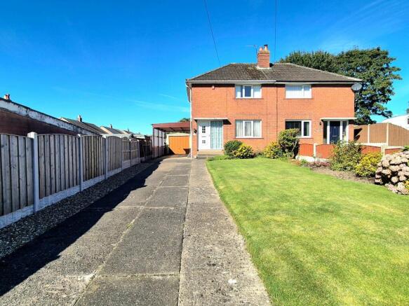 Front garden and driveway