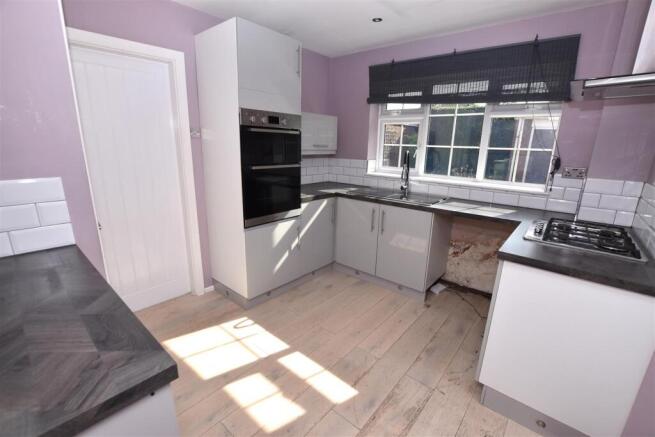Kitchen.JPG