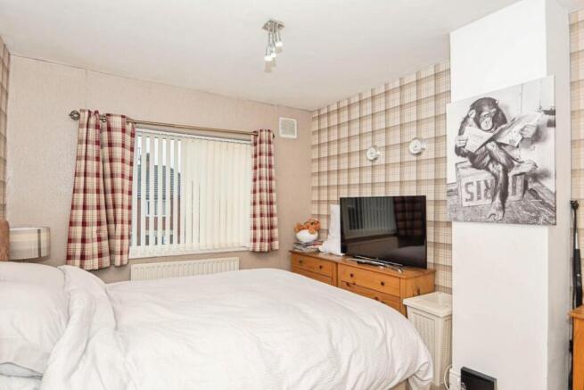 3 bed Semi-Detached for sale Image 9
