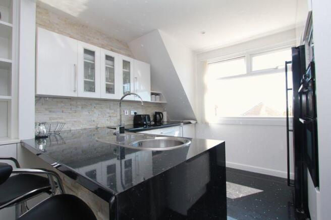 Kitchen Area (...