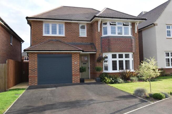 Front Garden/Driveway