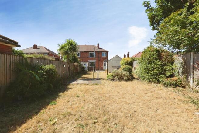 3 bed Semi-Detached for sale Image 11