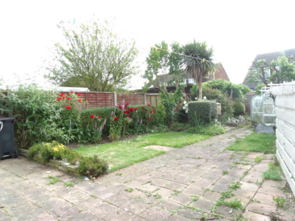 GARDEN 