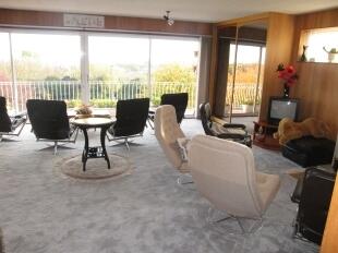 Guest Room With Balcony To Fro