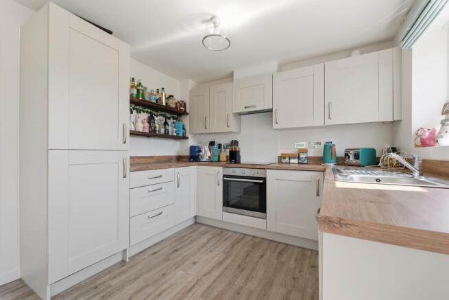 4 bed Detached for sale Image 6
