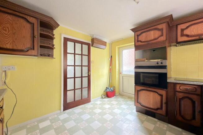 3 bed Detached for sale Image 7