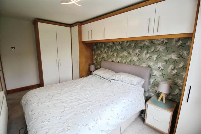 3 bed Semi-Detached for sale Image 9