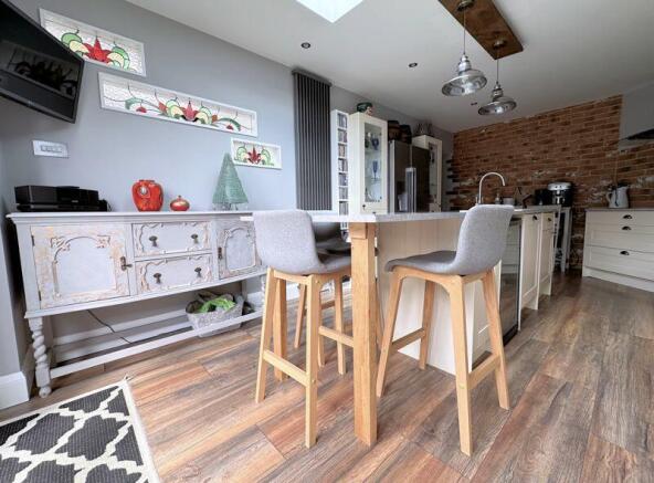 Kitchen/Breakfast Room