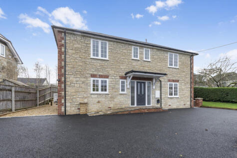 4 bed detached - Sandilands Close, East Stour image 24