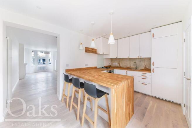Kitchen / Dini...