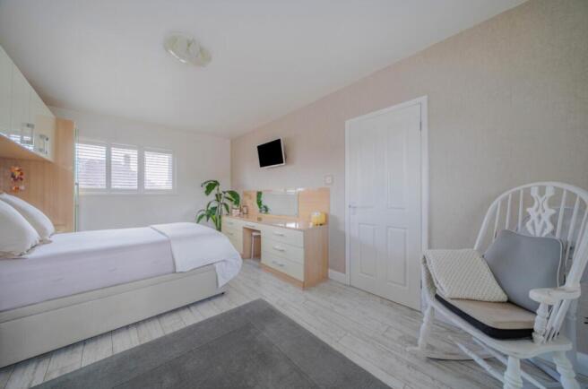 2 bed Semi-Detached for sale Image 4