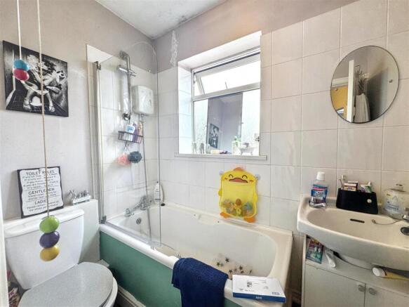 3 bed Semi-Detached for sale in redcar